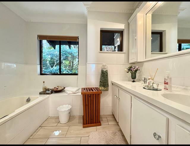 3 BEDROOM HOUSE FOR SALE IN BALLITO CENTRAL
